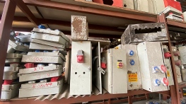 Pain�is el�tricos de m�dio porte